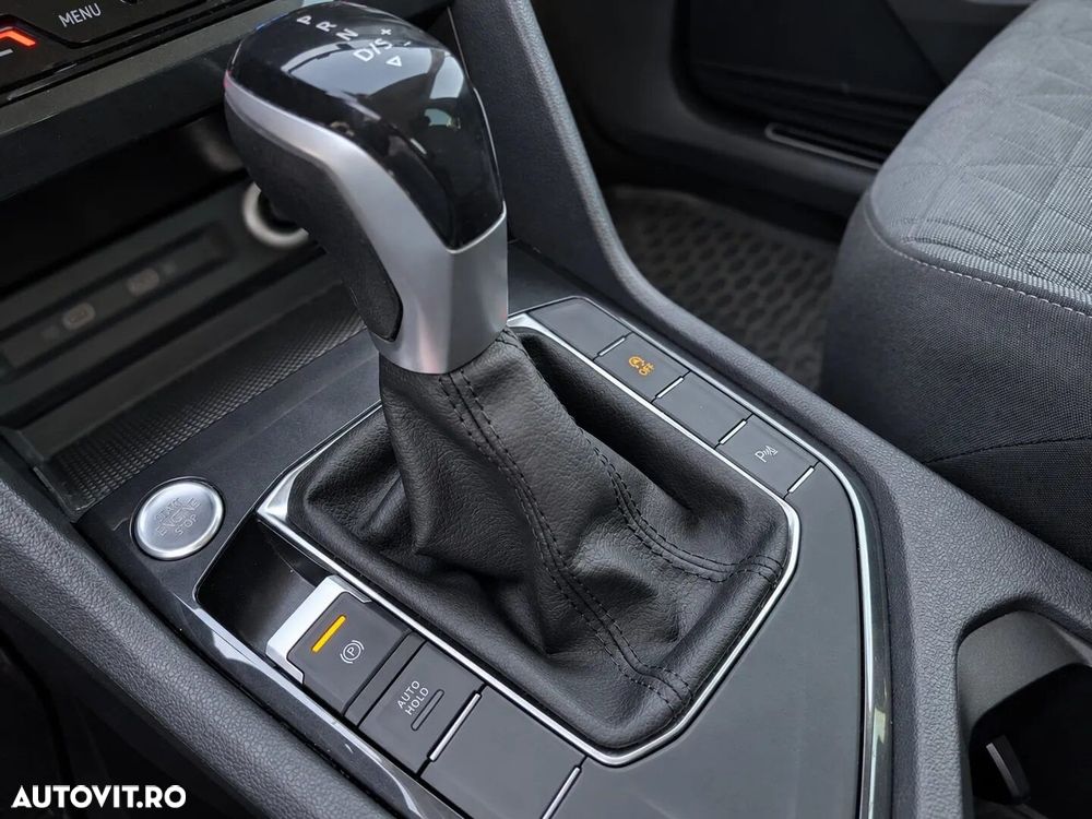 Volkswagen Tiguan - 19