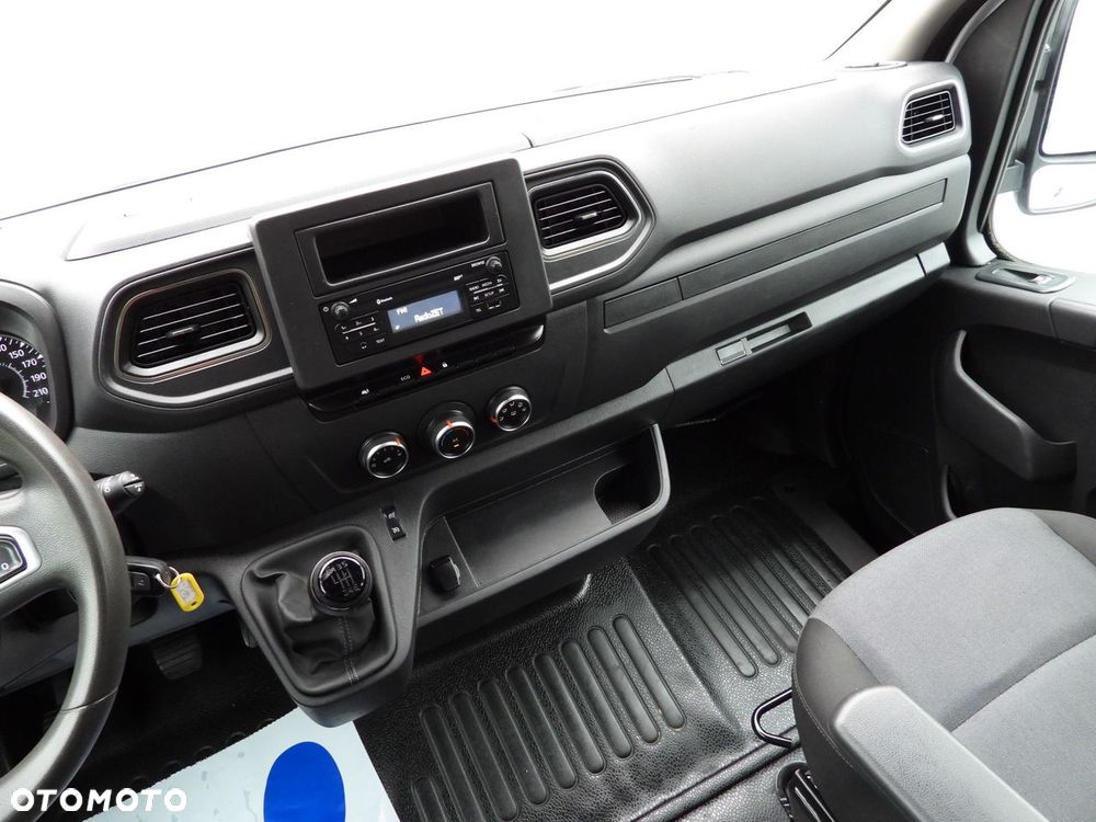 Renault MASTER  WYWROTKA PODWÓJNA KABINA DOKA 6 MIEJSC TEMPOMAT LEDY BLIŹNIACZE KOŁA KLIMATYZACJA  130KM - 30