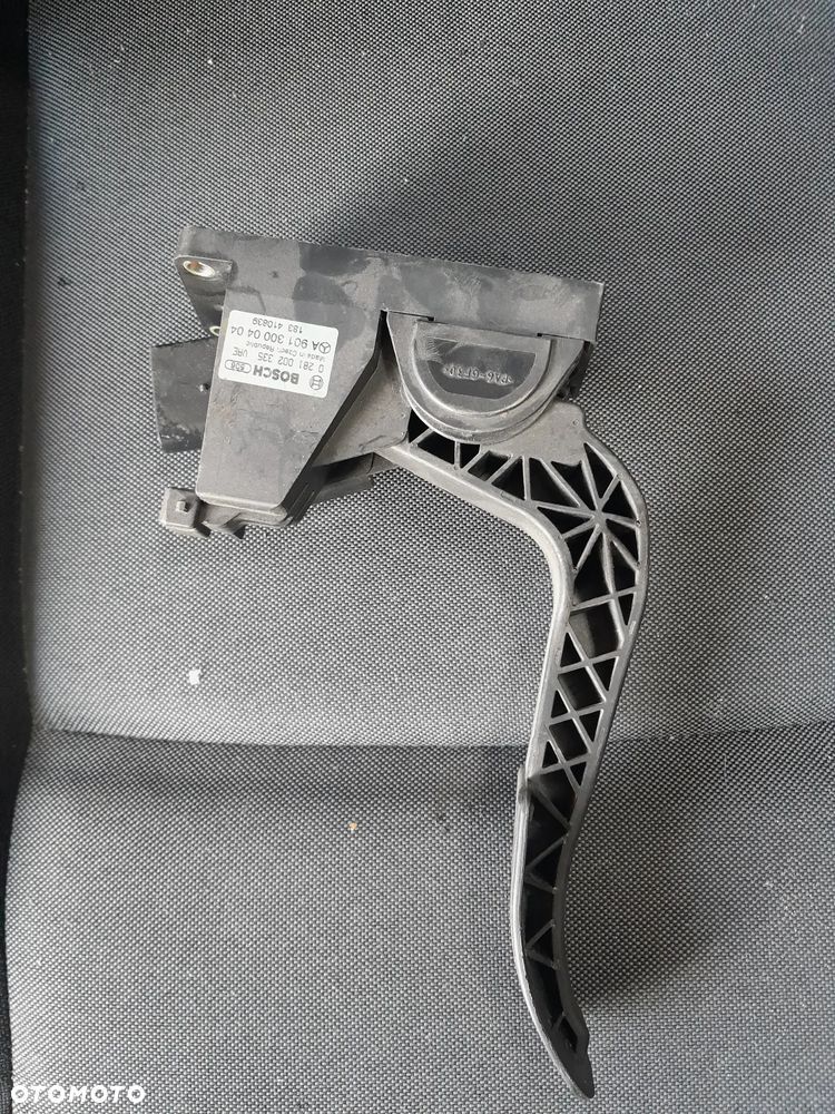 Pedał gazu VW Crafter 0281002335 - 1