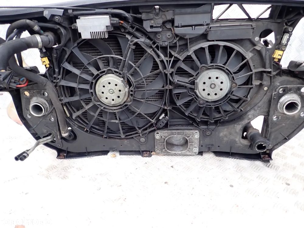 PAS PRZEDNI CHŁODNICE AUDI A4 B6 BENZYNA ASN RADOM - 6