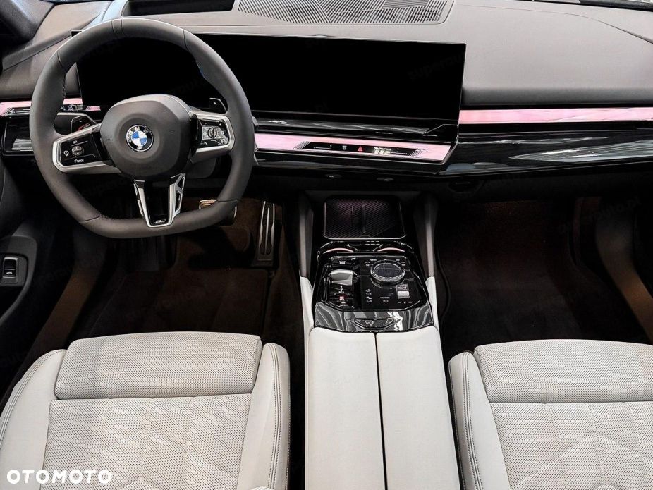 BMW Seria 5 520d xDrive mHEV M Sport - 8
