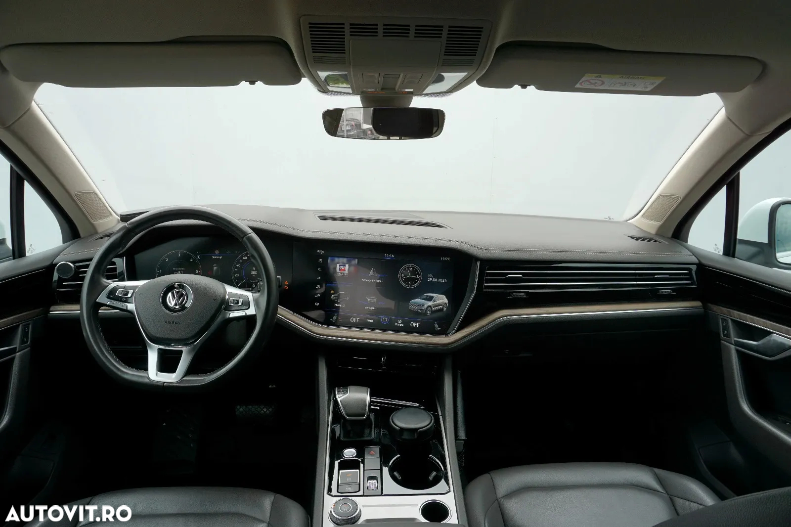 Volkswagen Touareg V6 TDI Elegance - 6