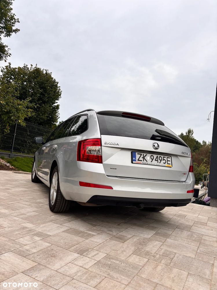 Skoda Octavia 1.6 TDI 4x4 Edition - 5
