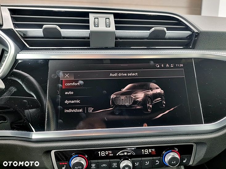 Audi Q3 Sportback 45 TFSIe S tronic S line - 40