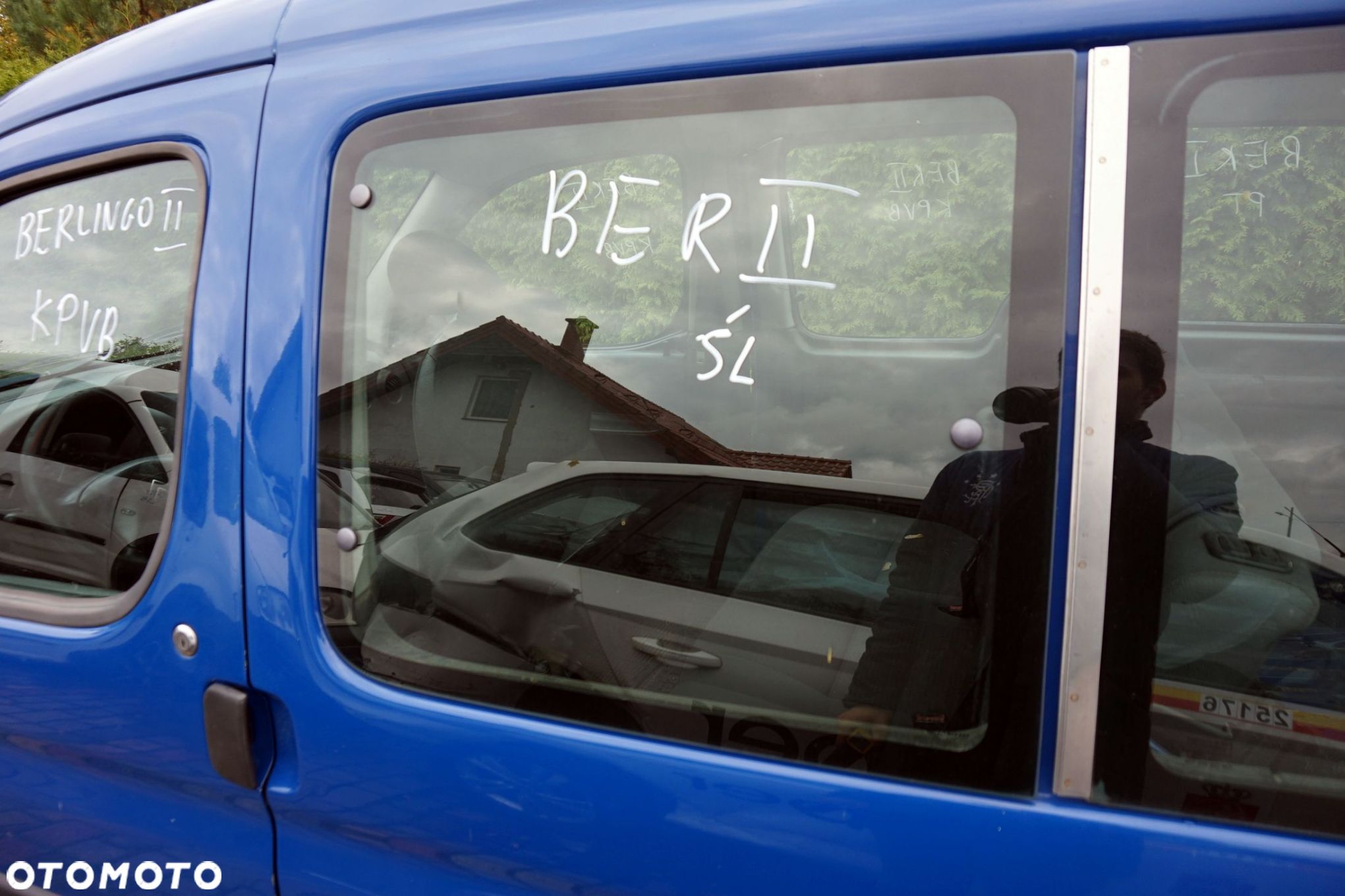 SZYBA KAROSERYJNA TYLNA LEWA BOCZNA BERLINGO I LIFT II M59 ŚRODKOWA CITROEN 2002-2008 - 1