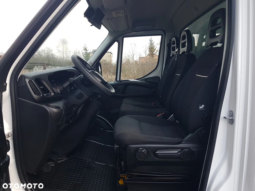 Iveco DAILY WINDA 8EP 4,29x2,23x2,23 KLIMA 35S16 MANUAL 6-BIEGÓW 3,0 160 KM KRAJOWY - 22