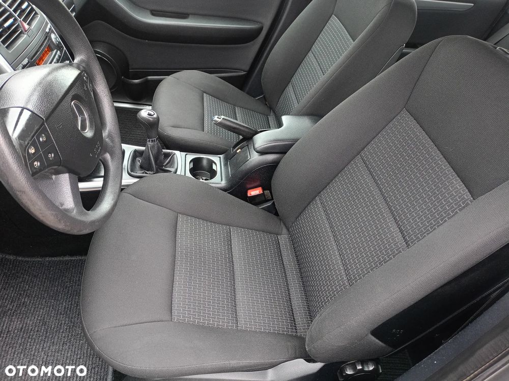 Mercedes-Benz Klasa B - 17