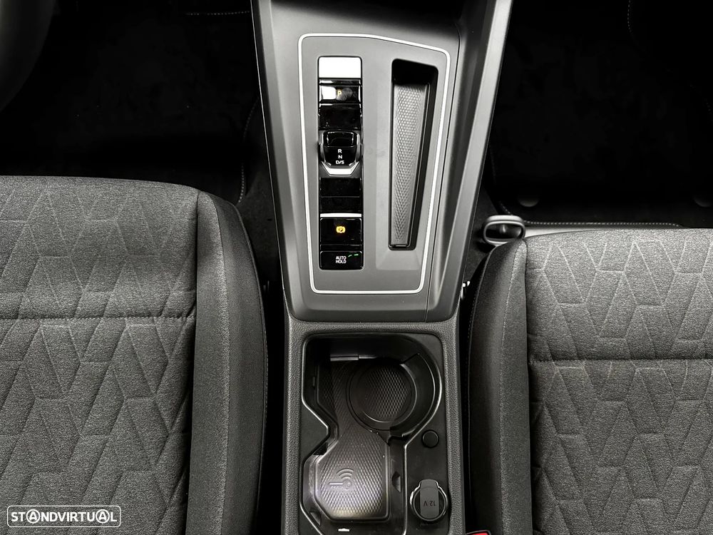 VW Golf 1.5 eTSI Urban DSG - 11