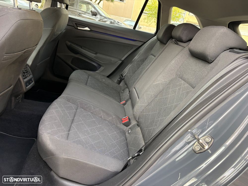 VW Golf Variant 1.5 eTSI Life DSG - 21