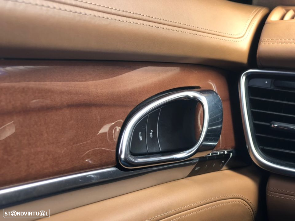 Porsche Panamera S e-Hybrid - 13