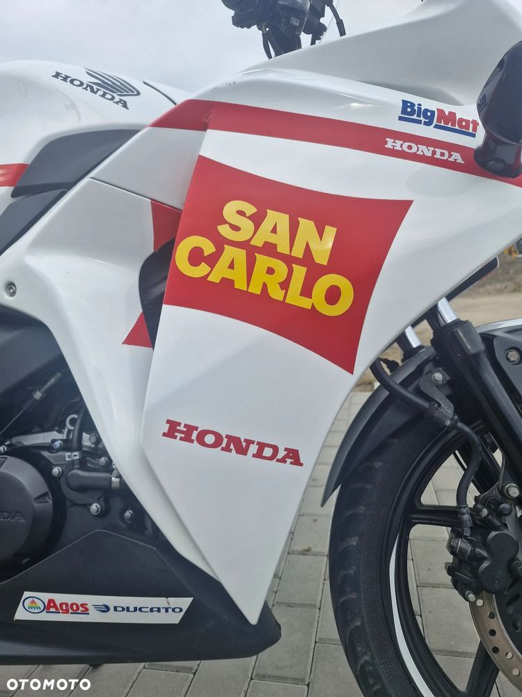 Honda CBR - 23