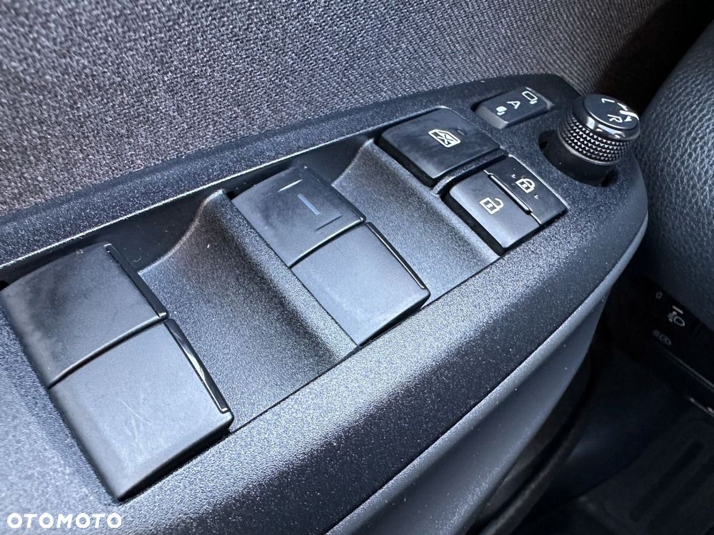 Toyota Yaris Cross Hybrid 1.5 Comfort 4x4 - 17