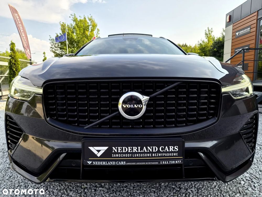 Volvo XC 60 T6 Plug-In Hybrid AWD Plus Black Edition - 41