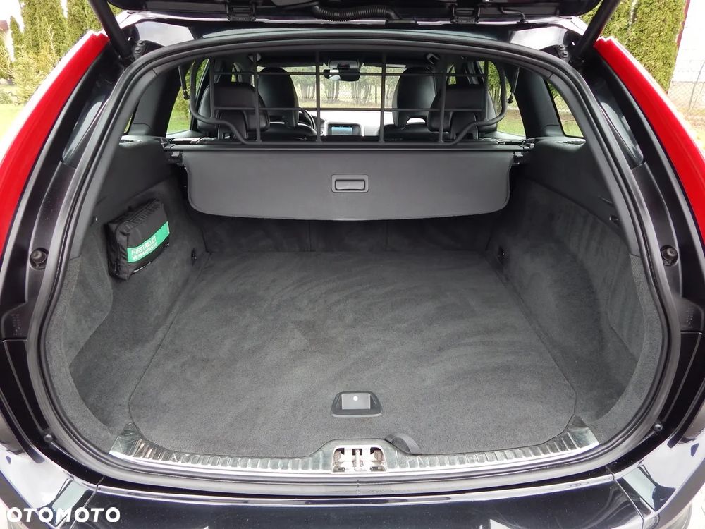 Volvo XC 60 D4 AWD Geartronic Momentum - 19