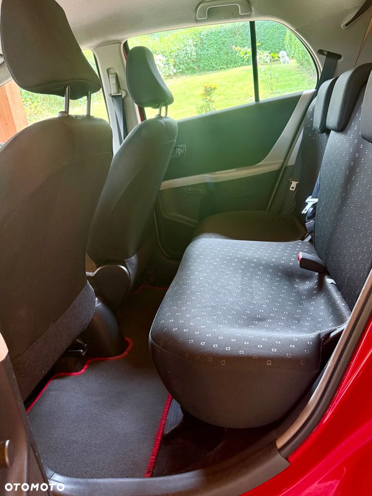 Toyota Yaris 1.0 Luna A/C - 12