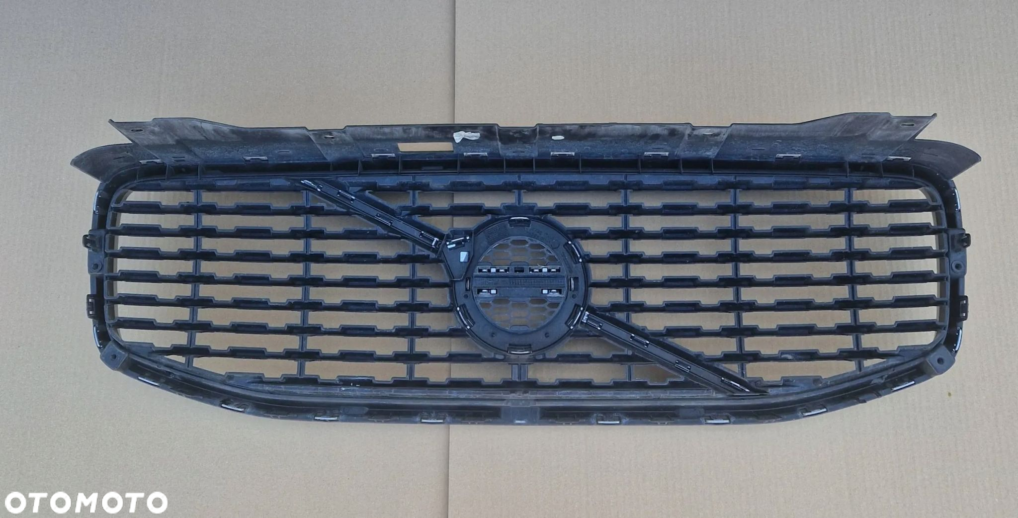 GRILL ATRAPA VOLVO XC60 II R-DESIGN 17- ORYGINAŁ IDEALNA - 5