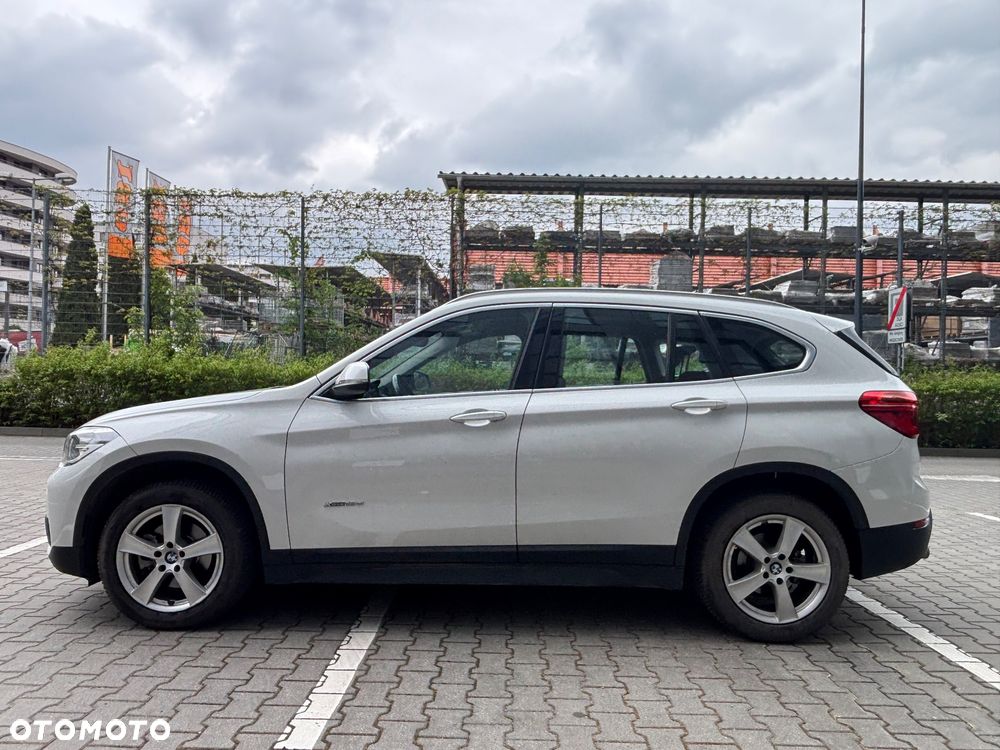 BMW X1 xDrive18d Advantage - 6