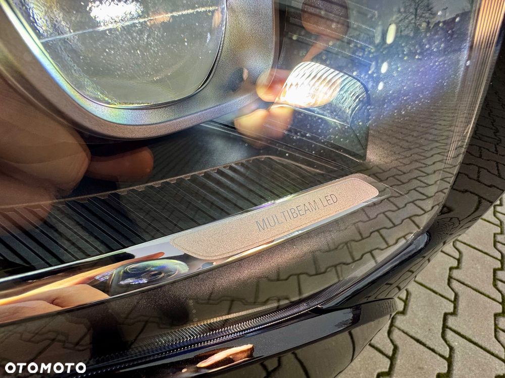 Mercedes-Benz Klasa V 300 mHEV 9G-Tronic Avantgarde (d³ugi) - 6