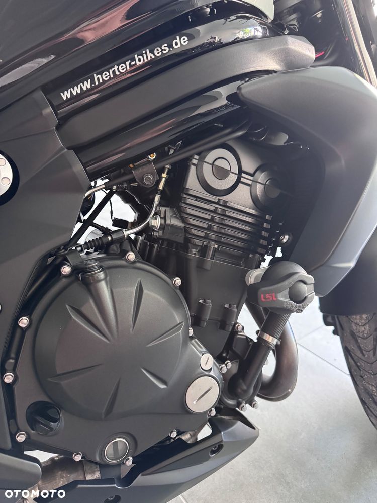 Kawasaki ER - 3