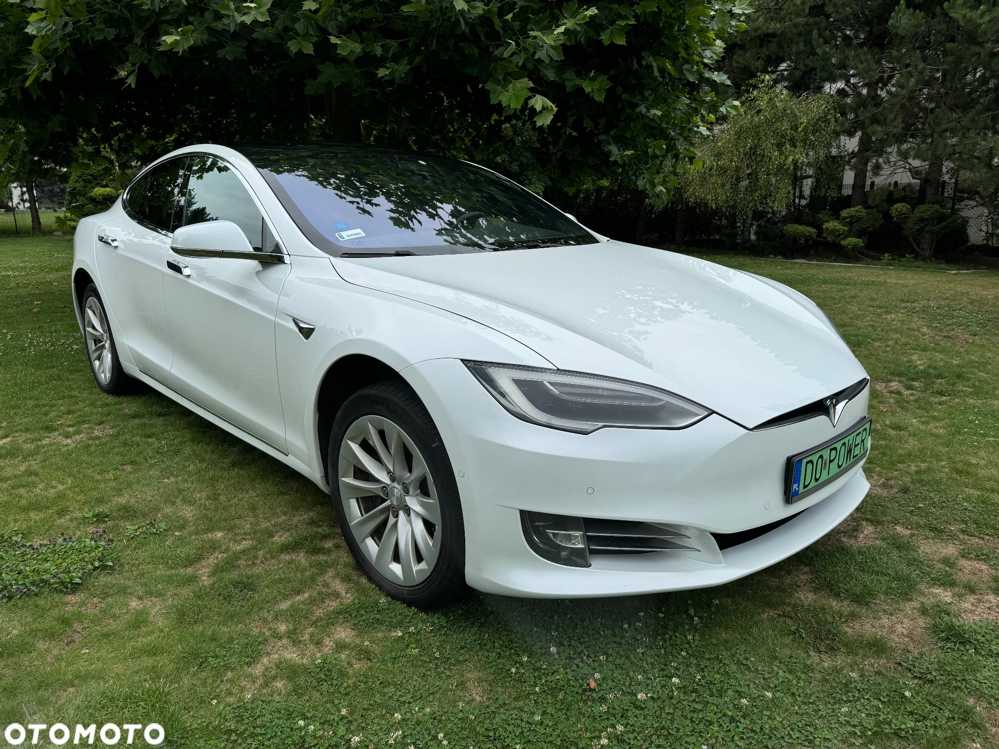Tesla Model S - 3