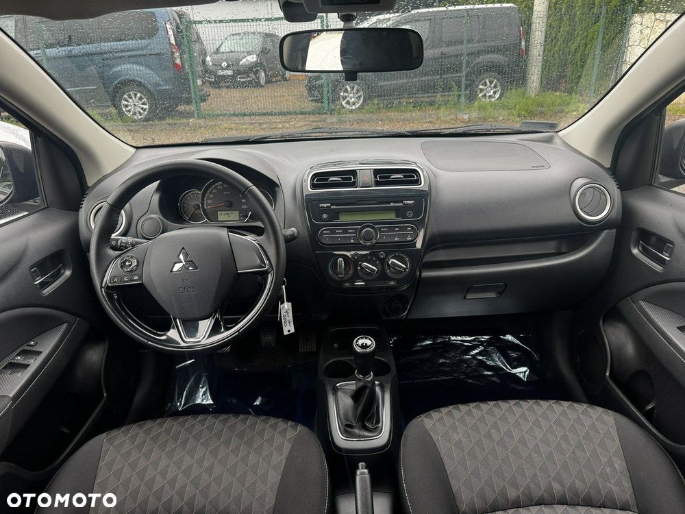 Mitsubishi Space Star - 11
