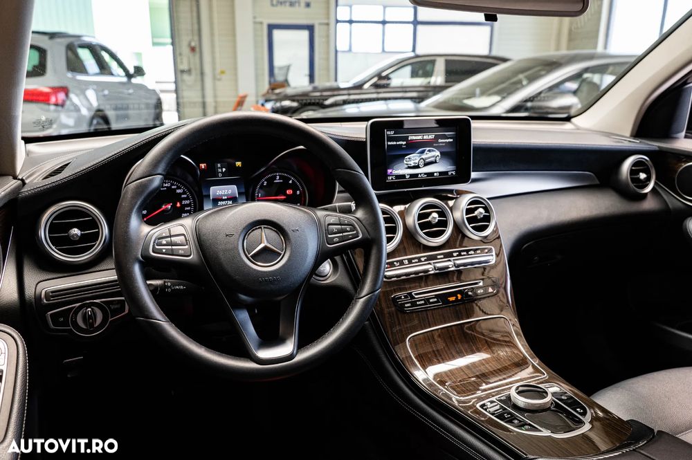 Mercedes-Benz GLC Coupe 220 d 4Matic 9G-TRONIC AMG Line - 5