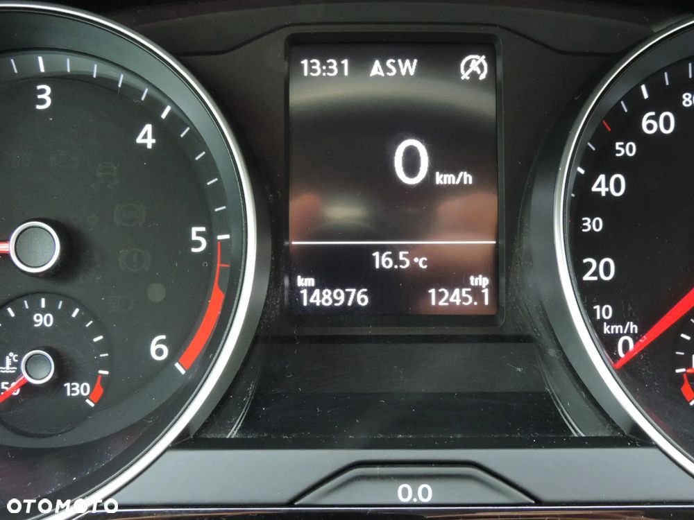 Volkswagen Passat 2.0 TDI SCR (BlueMotion Technology) Comfortline - 15