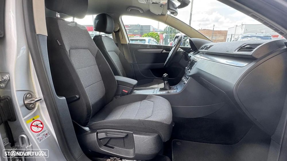 VW Passat 1.6 TDI BlueMotion - 41