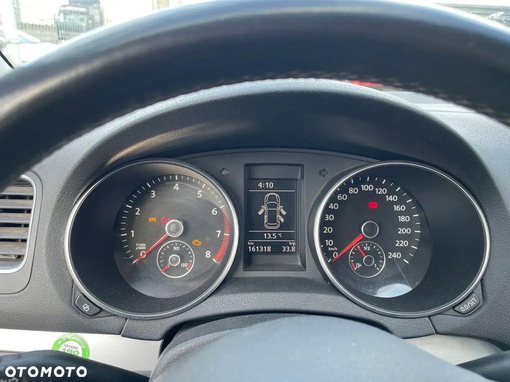 Volkswagen Golf - 1