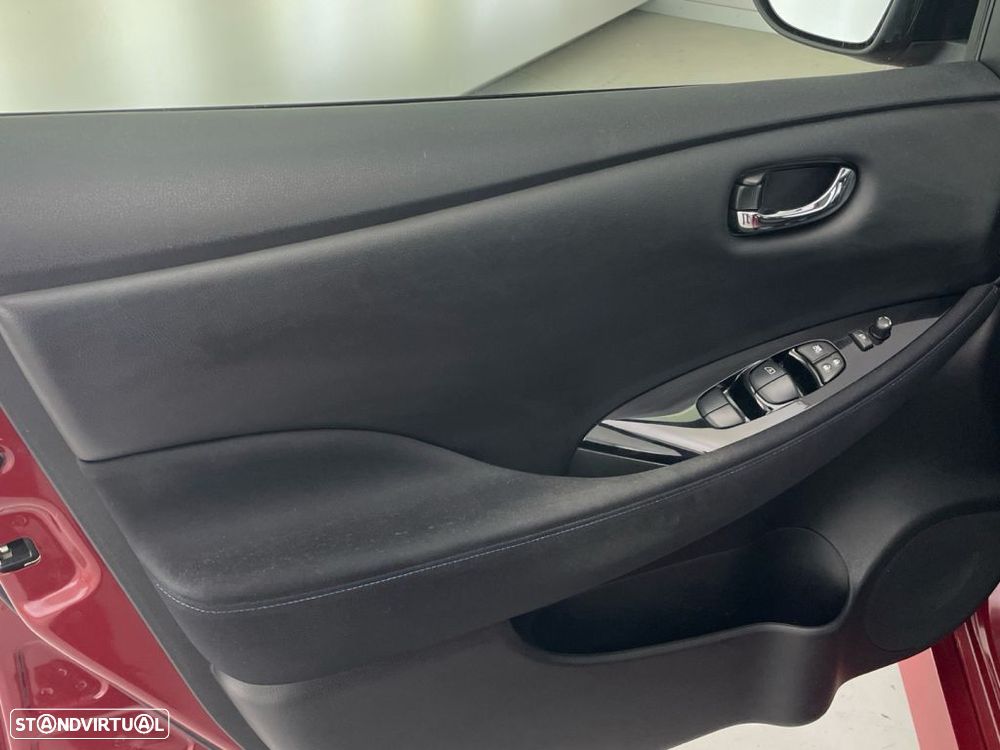 Nissan Leaf N-Connecta - 17