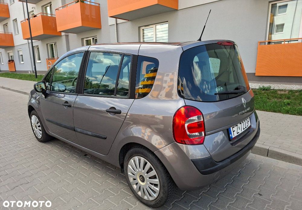 Renault Modus - 5