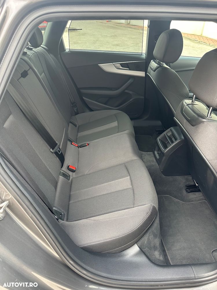 Audi A4 30 TDI S tronic - 21