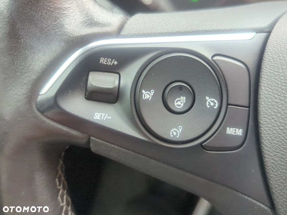 Opel Grandland X 1.2 T GPF Innovation S&S - 31