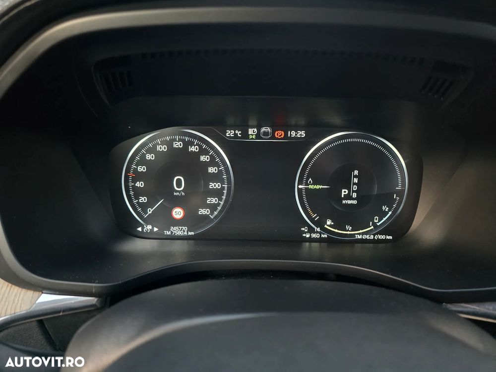Volvo XC 60 T8 Twin Engine AWD Inscription - 4