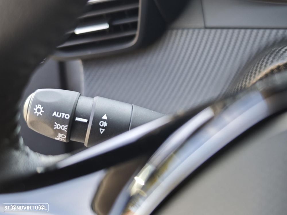 Peugeot e-208 51 kWh Allure - 28