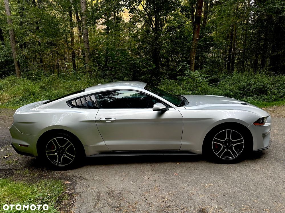 Ford Mustang 2.3 EcoBoost - 9