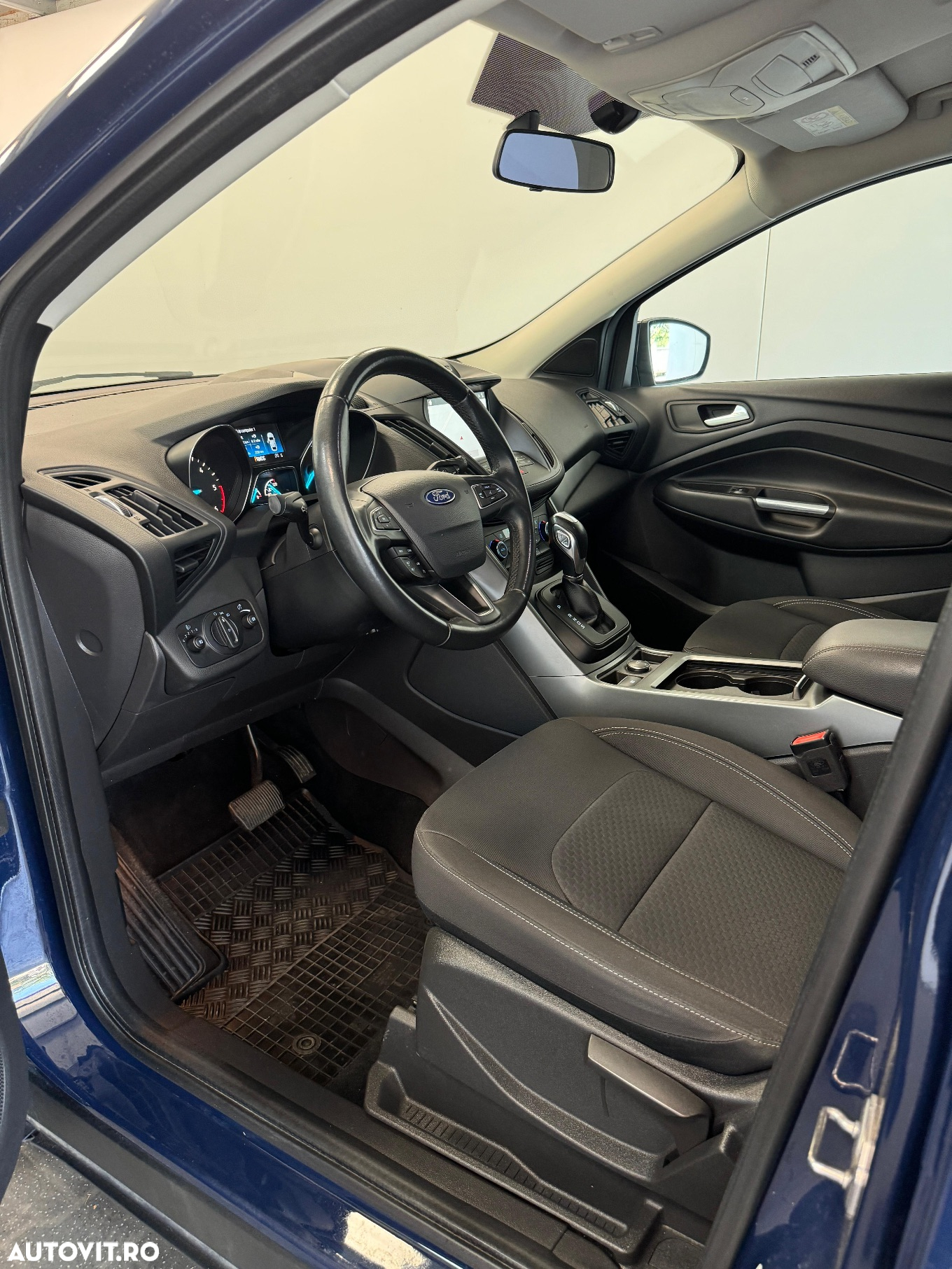 Ford Kuga 2.0 EcoBlue A8 FWD Titanium - 9