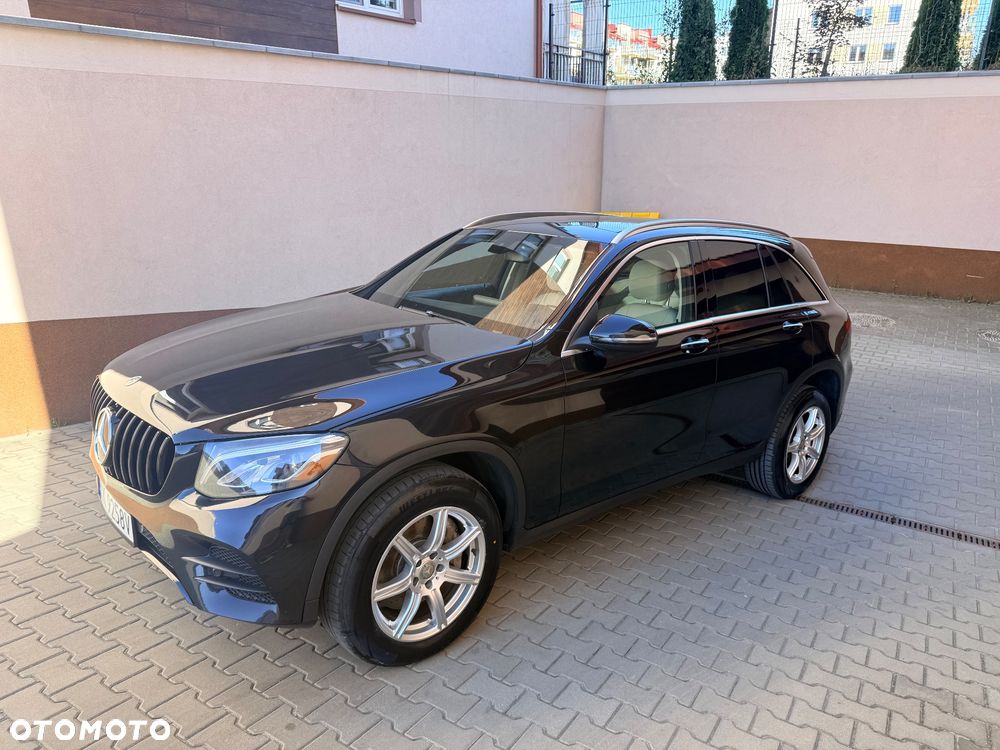 Mercedes-Benz GLC 300 4Matic 9G-TRONIC AMG Line - 13