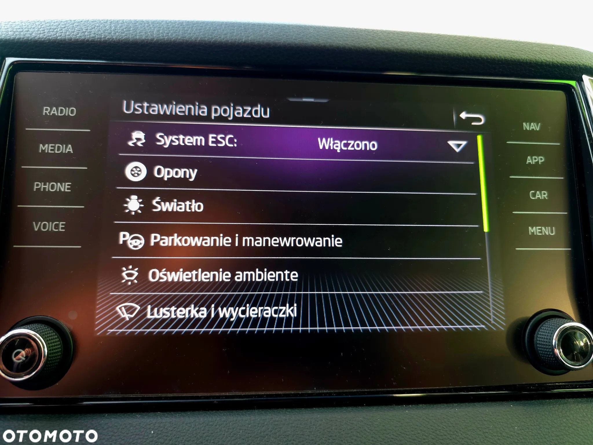 Skoda Karoq 1.5 TSI ACT Style DSG - 33
