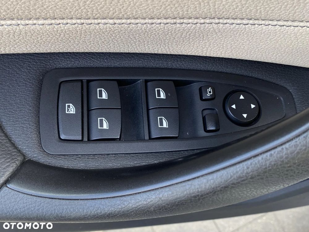 BMW X1 xDrive25d M Sport - 38