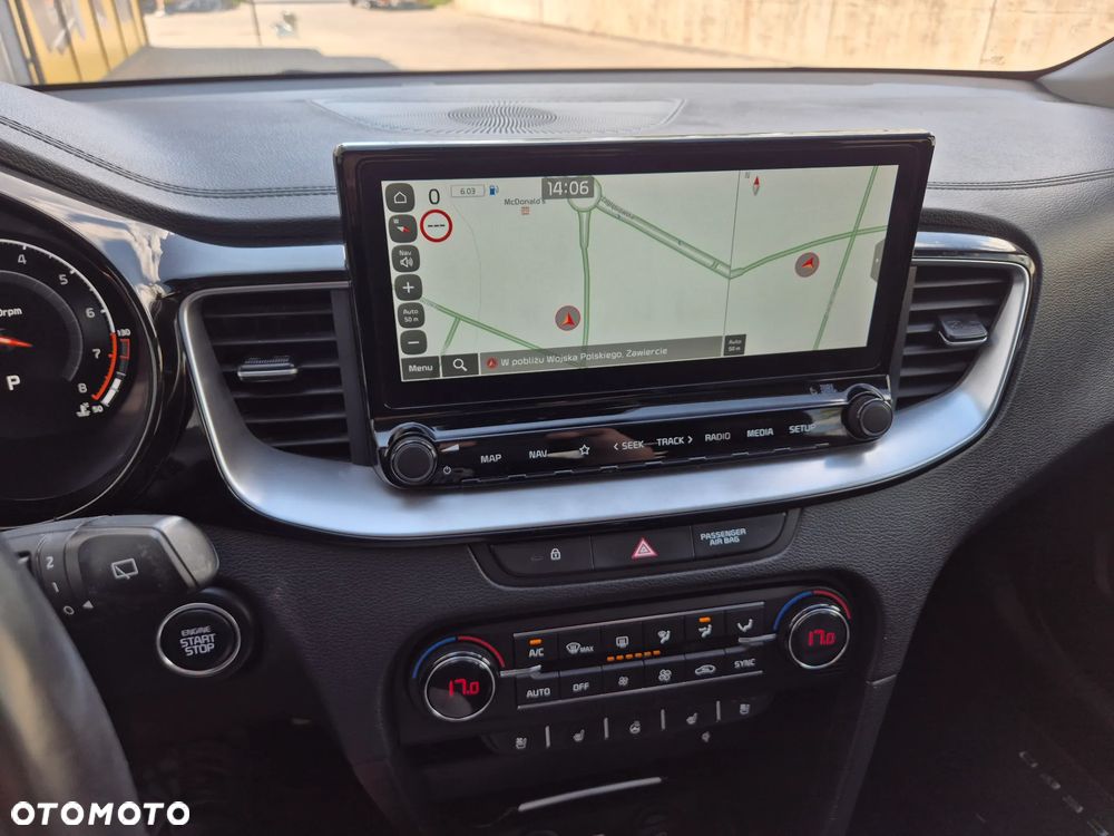 Kia XCeed 1.4 T-GDI OPF DCT7 PLATINUM EDITION - 24