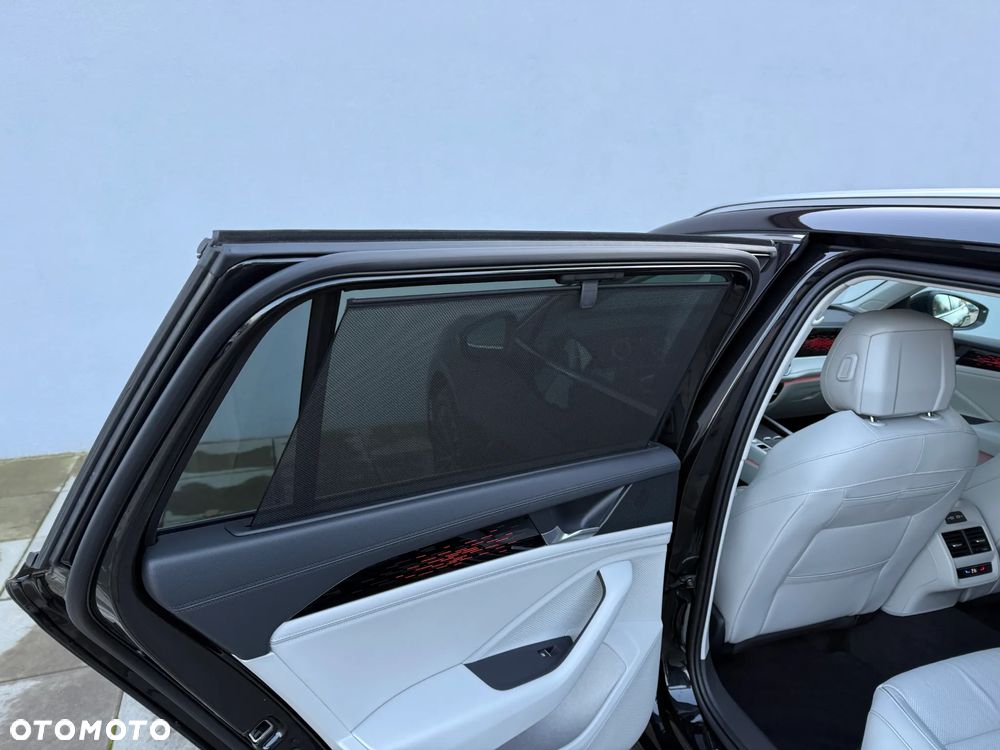 Volkswagen Passat 2.0 TDI SCR Elegance DSG - 11