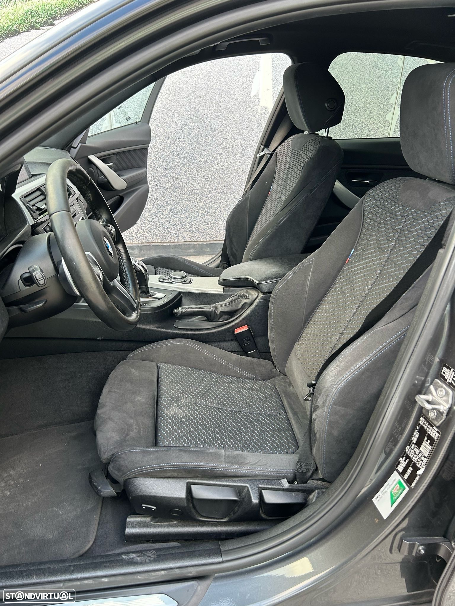 BMW 320 d Auto Pack M - 11