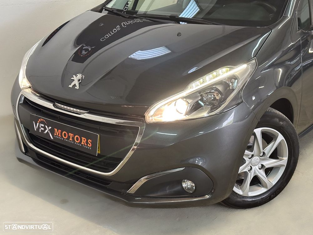 Peugeot 208 1.2 PureTech Style - 18