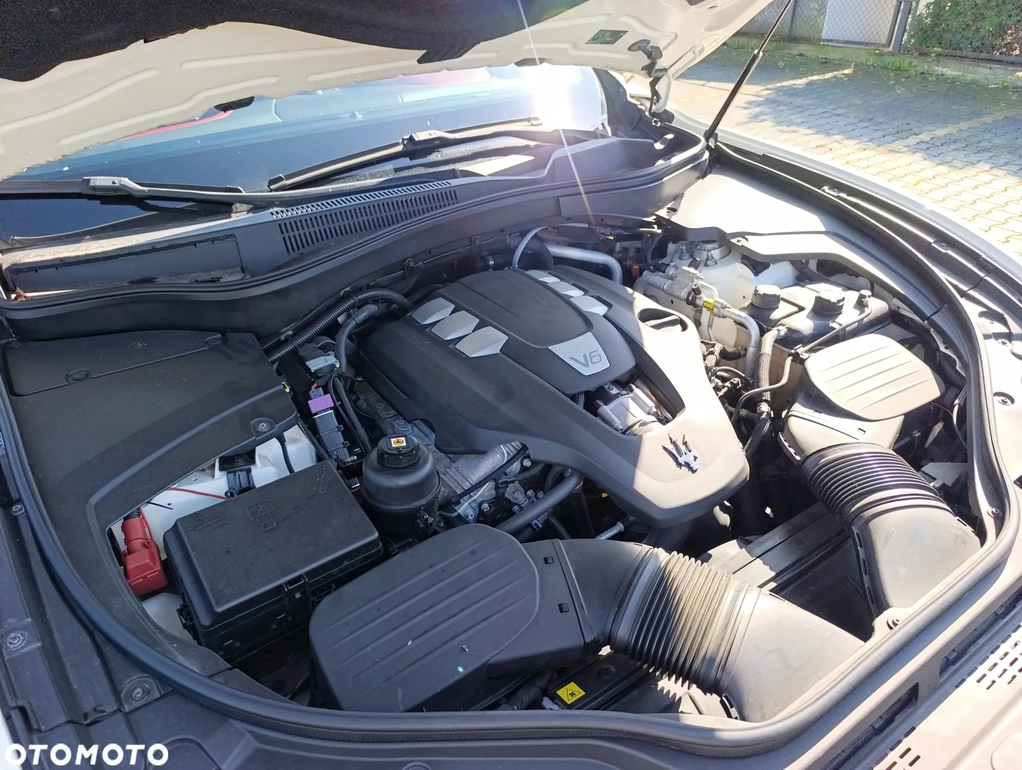 Maserati Levante Essence - 30