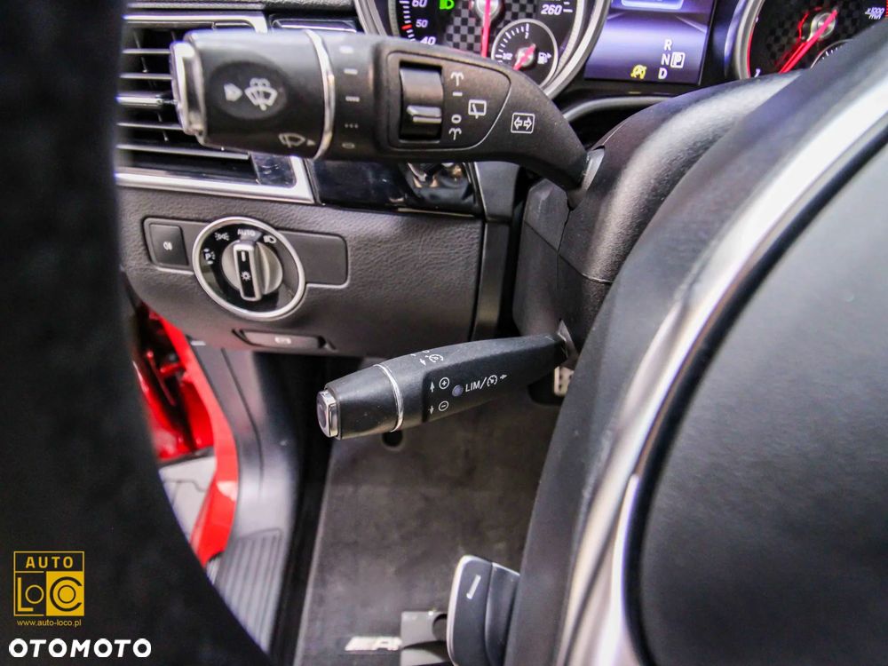 Mercedes-Benz GLE 350 d 4-Matic - 32