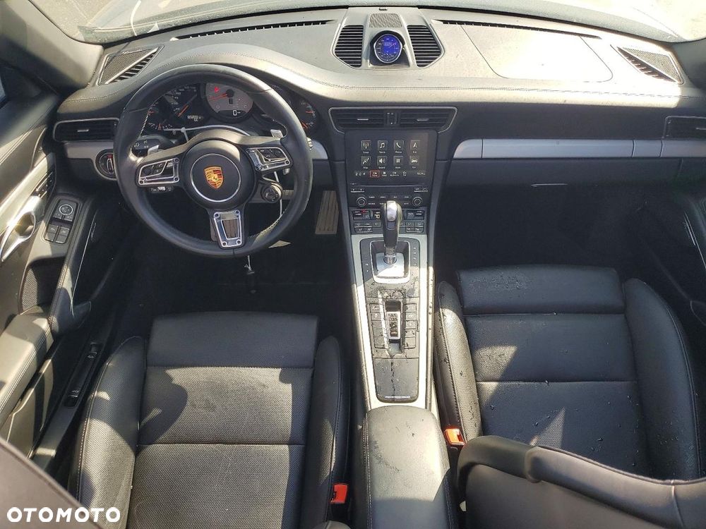 Porsche 911 - 10