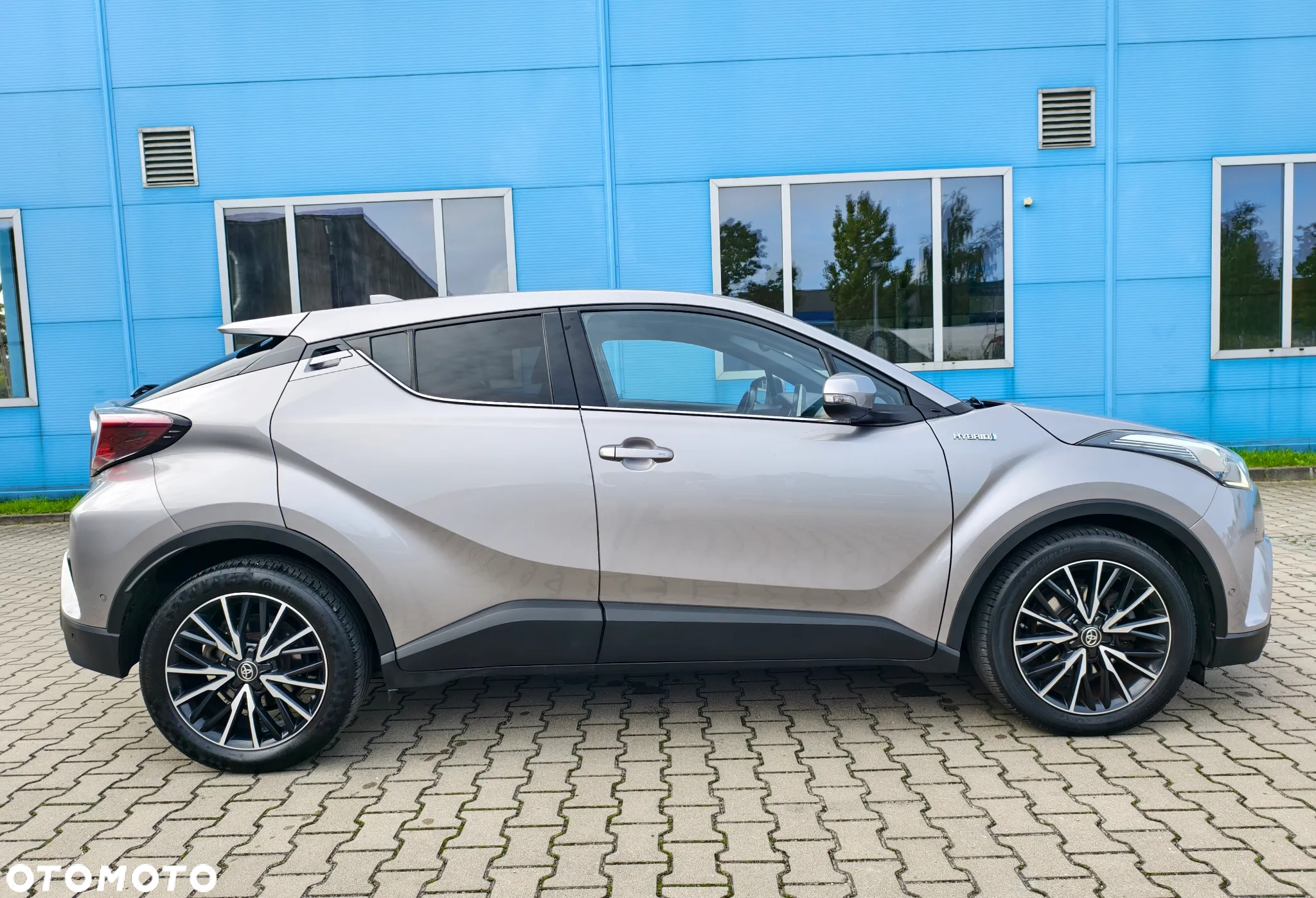 Toyota C-HR Hybrid Lounge - 6