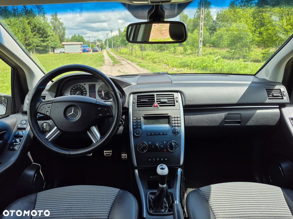 Mercedes-Benz Klasa B 180 BlueEFFICIENCY SPORT EDITION - 8