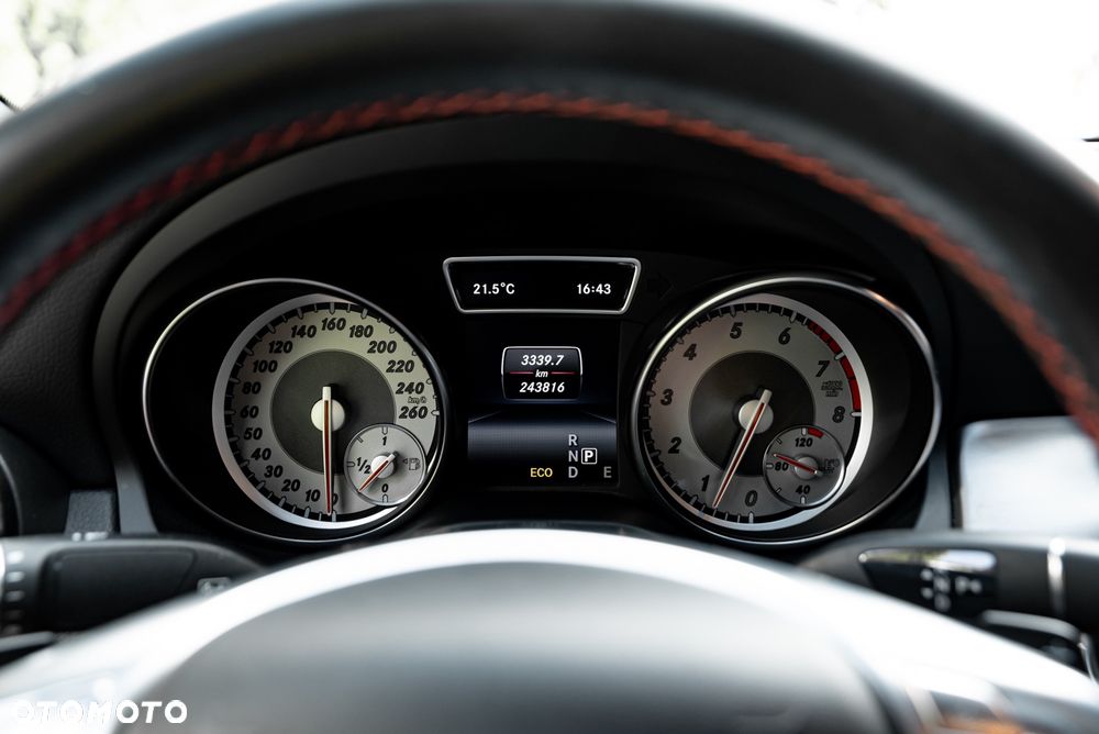 Mercedes-Benz CLA - 30